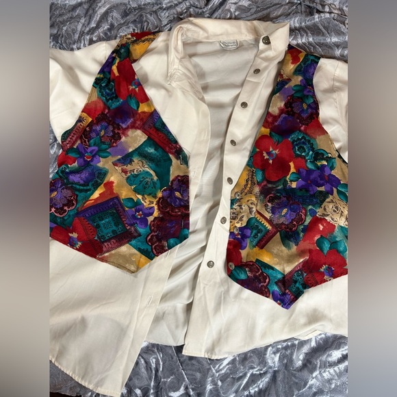 Vintage Floral Vest Attached to Off-White Buttonup Large - Picture 9 of 9